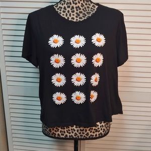 Forever 21 Plus Size Black Daisy Shirt